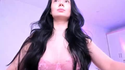 Snapshot of karli_grei chatting on 09.24.25 karli_grei online show from 09.24.25