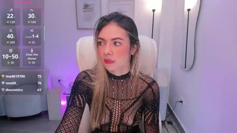 Snapshot of karliie_kloss_ chatting on 09.21.25 karliie kloss online show from 09.21.25