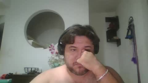 Snapshot of karlmagnus19 chatting on 04.14.26 karlmagnus19 online show from 04.14.26