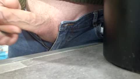 Snapshot of karlmeirio chatting on 02.10.25 Daddy Karl online show from 02.10.25