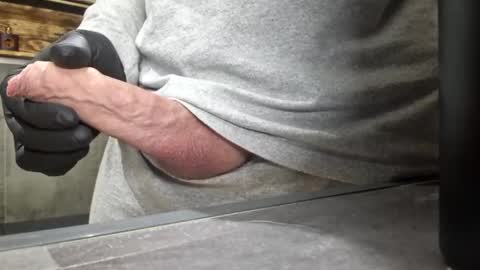 Snapshot of karlmeirio chatting on 02.12.25 Daddy Karl online show from 02.12.25