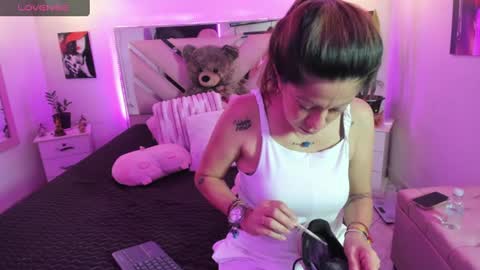 Karly Moonns online show from 07.17.26