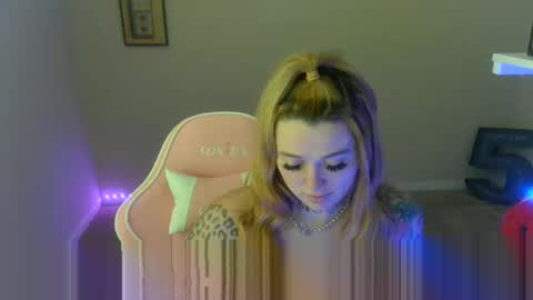 Snapshot of karmathevixen0304 chatting on 06.07.26 karmathevixen0304 online show from 06.07.26
