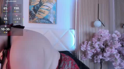 Snapshot of karo_linee chatting on 03.09.26 karo_linee online show from 03.09.26