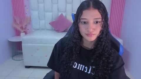 Snapshot of karol1_s chatting on 05.21.26 karol1_s online show from 05.21.26