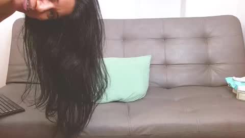 karolina  online show from 03.02.25