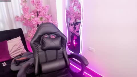 karol online show from 03.18.26