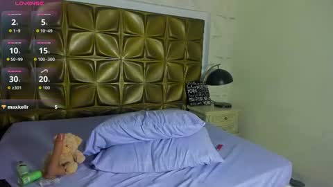 Snapshot of karolayrose chatting on 07.19.26 KarolayRose online show from 07.19.26