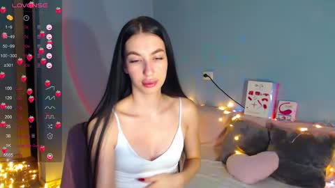 Kira online show from 10.06.25