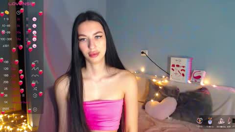 Kira online show from 10.13.25