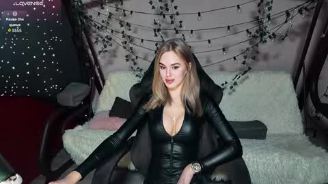 KarolinaHayes online show from 03.15.26