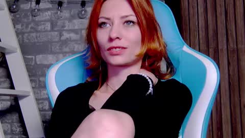 Snapshot of karoline121 chatting on 02.20.25 karoline121 online show from 02.20.25