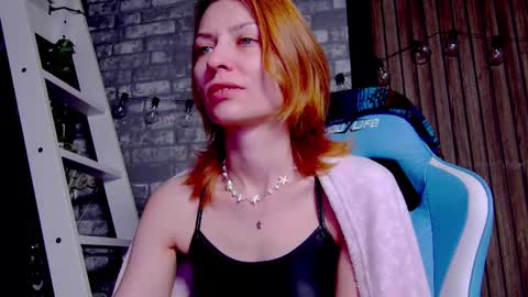 Snapshot of karoline121 chatting on 02.28.25 karoline121 online show from 02.28.25