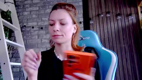 Snapshot of karoline121 chatting on 03.03.25 karoline121 online show from 03.03.25