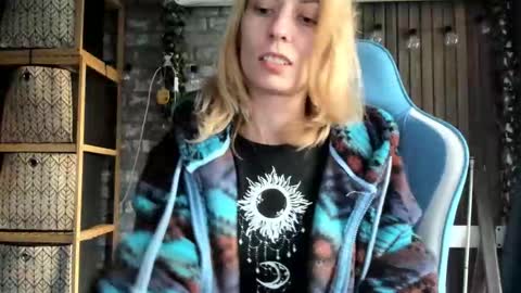 Snapshot of karoline121 chatting on 09.27.25 karoline121 online show from 09.27.25