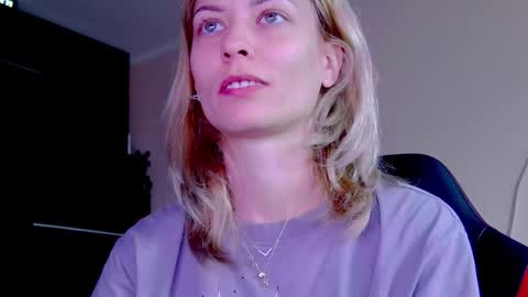 Snapshot of karoline121 chatting on 10.08.25 karoline121 online show from 10.08.25