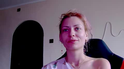 karoline121 online show from 11.20.25