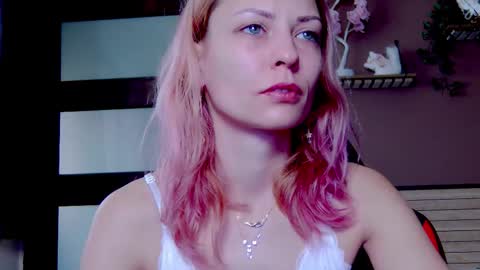 karoline121 online show from 12.04.25