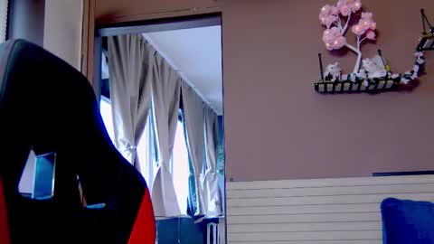 karoline121 online show from 12.23.25