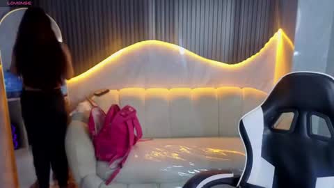 Follow me.. Live 730 to 1400 online show from 07.11.26