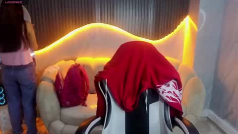 Follow me.. Live 730 to 1400 online show from 07.14.26