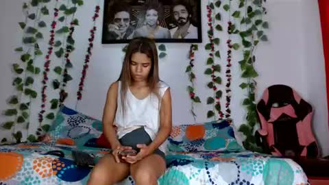 Snapshot of karolsweetvagi chatting on 08.03.26 karol online show from 08.03.26