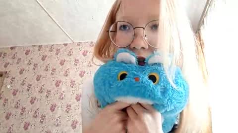 Snapshot of karoncabeza chatting on 03.03.26 Sara online show from 03.03.26