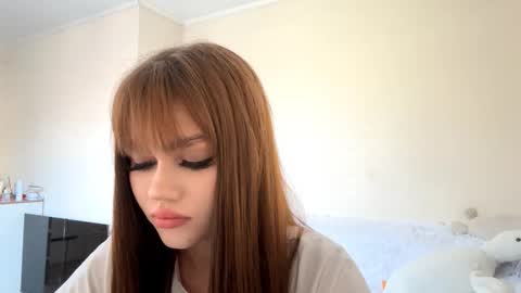 Mia online show from 10.17.25