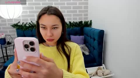 kat__cat online show from 12.18.25