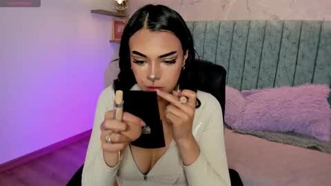 Snapshot of kat_blake chatting on 10.11.25 kat_blake online show from 10.11.25