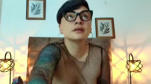 Snapshot of kat_paradisse chatting on 05.06.26 kat paradisse online show from 05.06.26
