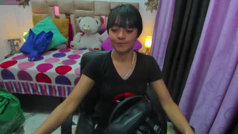 Snapshot of kataleya_018 chatting on 12.18.24 kataleya online show from 12.18.24