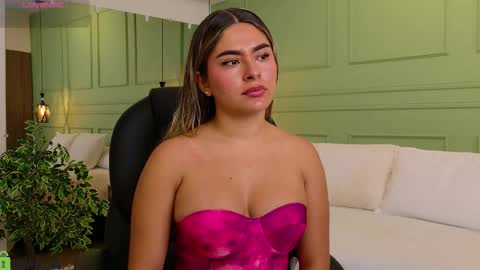 Snapshot of kataliina_18 chatting on 03.24.26 Kat online show from 03.24.26