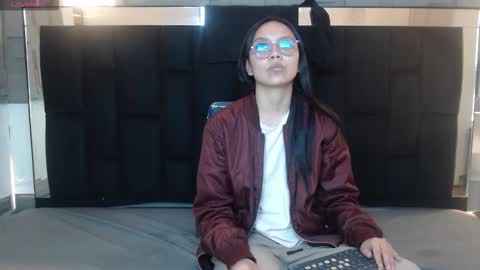 Katalina online show from 02.10.26