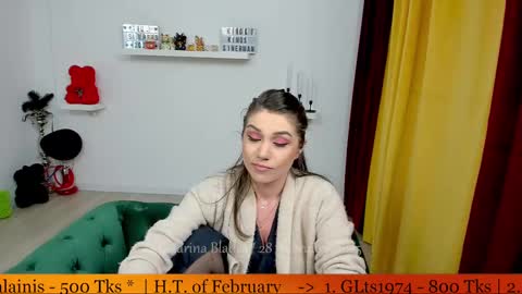 Snapshot of katarina_blades chatting on 02.28.25 online show from 02.28.25