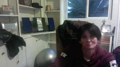 Snapshot of katbrake chatting on 03.01.25 sexykat online show from 03.01.25