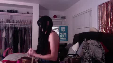 Snapshot of katbrake chatting on 10.08.25 sexykat online show from 10.08.25