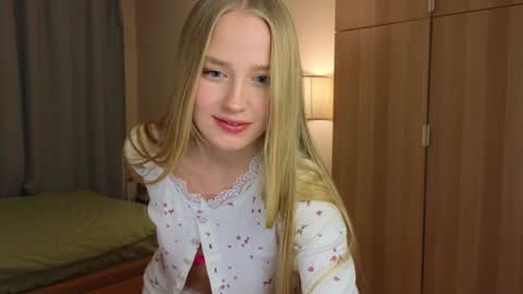 Snapshot of katcontrol chatting on 12.20.24 katcontrol online show from 12.20.24