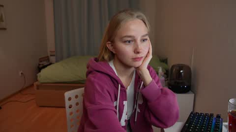 Snapshot of katcontrol chatting on 12.21.24 katcontrol online show from 12.21.24