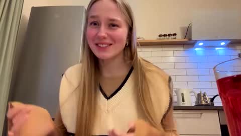 Snapshot of katcontrol chatting on 12.26.24 katcontrol online show from 12.26.24