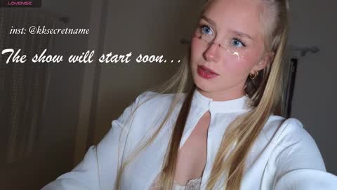 Snapshot of katcontrol chatting on 10.05.25 katcontrol online show from 10.05.25