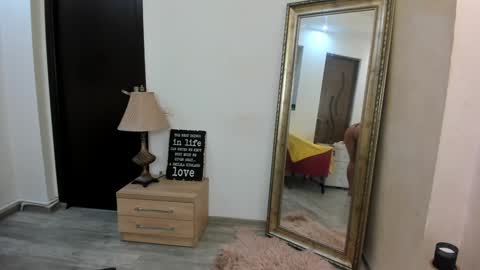 Snapshot of kate_belle chatting on 01.14.25 Kate online show from 01.14.25