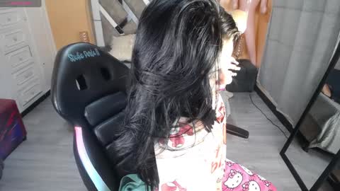 Snapshot of kate_lawrence_ chatting on 01.29.25 kate_lawrence_ online show from 01.29.25