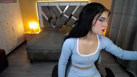 Snapshot of kate_lawrence_ chatting on 02.20.25 kate_lawrence_ online show from 02.20.25