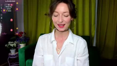 Snapshot of kate_millersi chatting on 06.21.26 Kare online show from 06.21.26