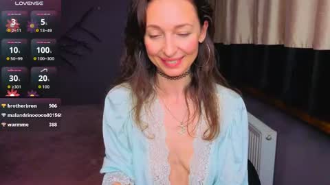 Snapshot of kate_millersi chatting on 06.22.26 Kare online show from 06.22.26