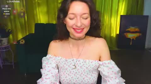 Snapshot of kate_millersi chatting on 07.14.26 Kare online show from 07.14.26