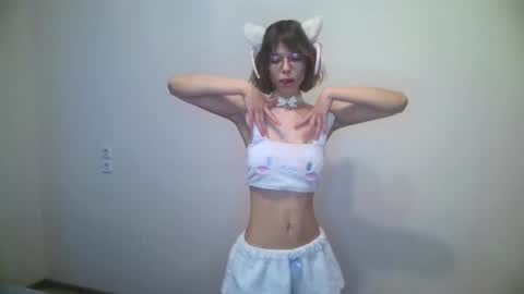 Snapshot of kate_moooss chatting on 03.02.26 Kate online show from 03.02.26