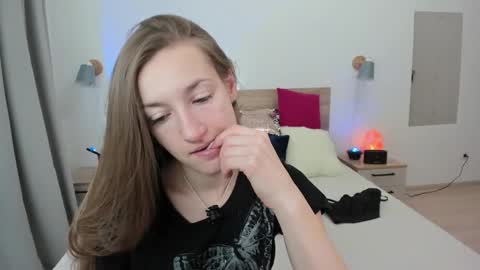 kate_redgar online show from 02.21.26