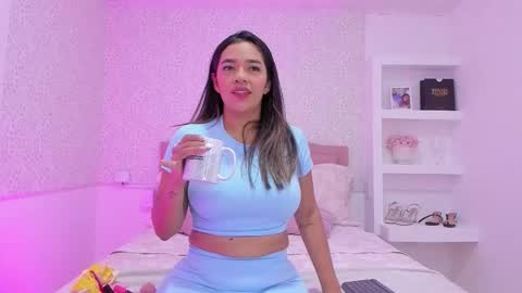 Kate Boisson online show from 11.28.25